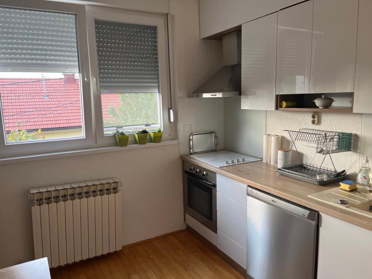 Apartman Uma ซาราเยโว ภายนอก รูปภาพ