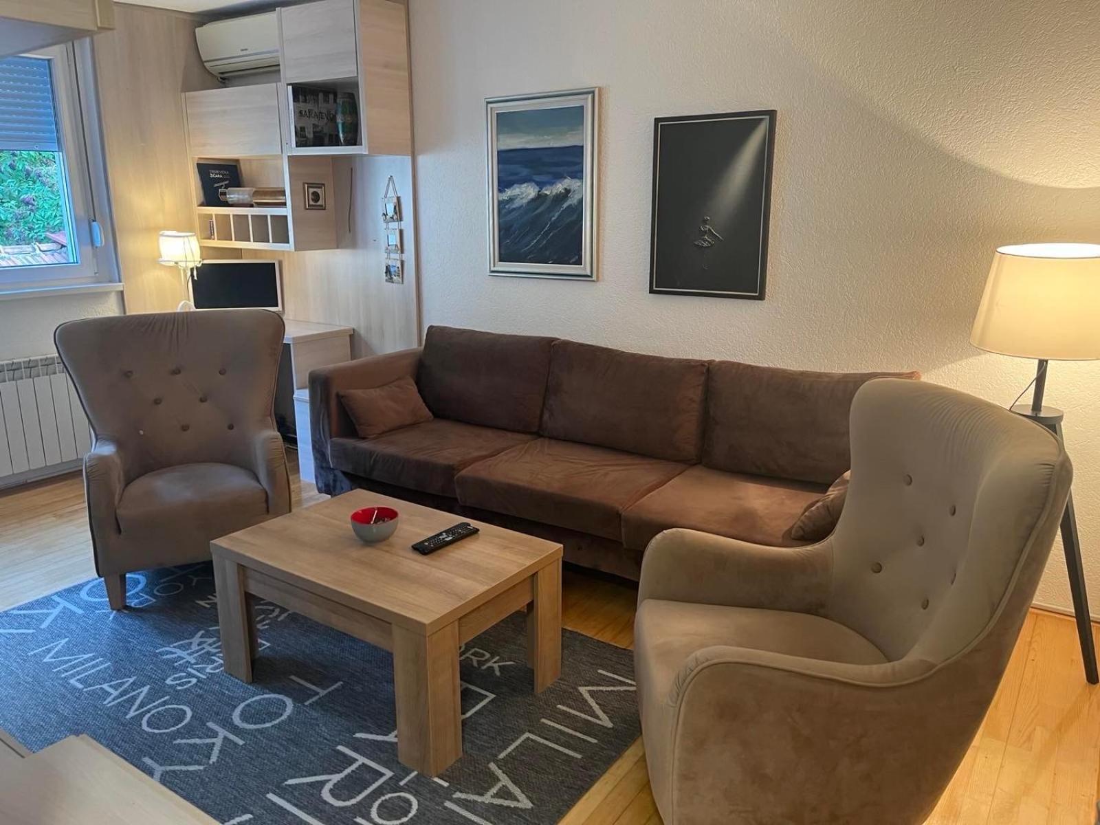 Apartman Uma ซาราเยโว ภายนอก รูปภาพ
