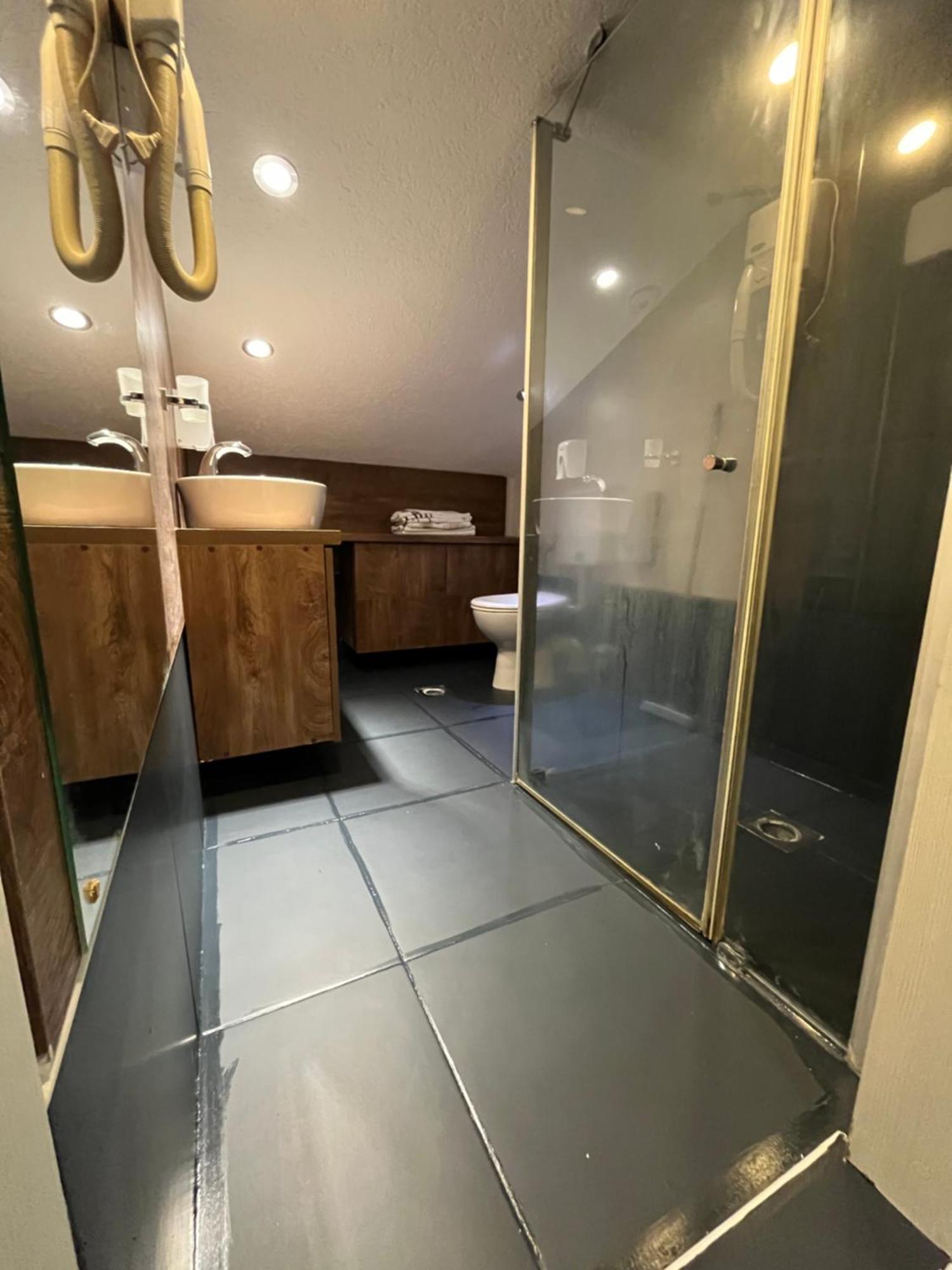 Apartman Uma ซาราเยโว ภายนอก รูปภาพ